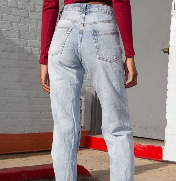 NWT Brandy Melville John Galt Low-Rise 90s Jeans M - Picture 3 of 8